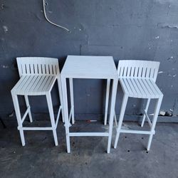 Vondom Outdoor Bar Table Stool Set For Backyard Swimming Pool Area 