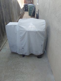 Pitboss FB700