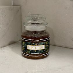Discontinued 3.7oz Yankee Candle