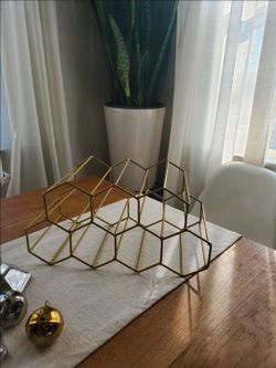 Wine bottle rack