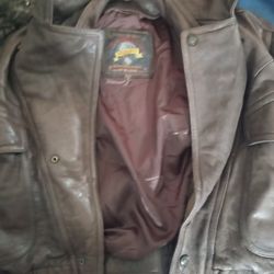 Wilsons Adventure Bound Originals Brown Leather Bomber Jacket Coat. Size Men's  SMALL VINTAGE 90S 