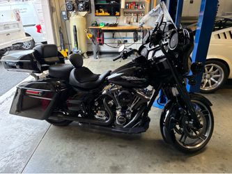 2014 Harley FLHXS Street Glide