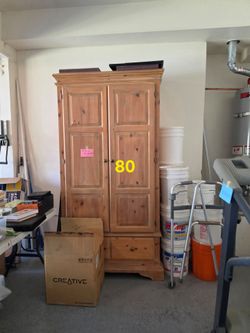 Armoire