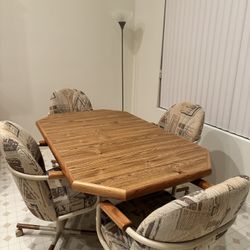 Table and 4 Chairs Set