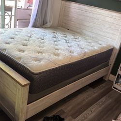 Bed And Mattress 