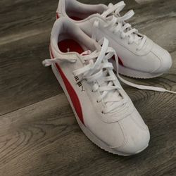 Barely Used Puma Womens Shoe