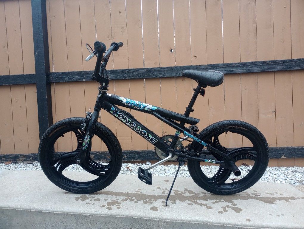 Mongoose Performance Bike