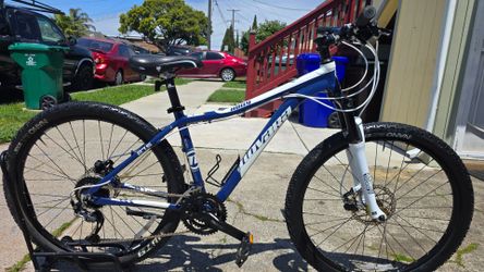 Novara Holly 27.5  Mountain Bike 
Medium Frame