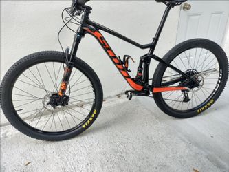 2020 Scott spark