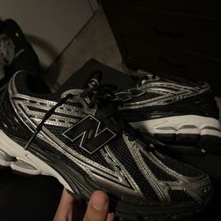 New Balance Grey Black 9.5