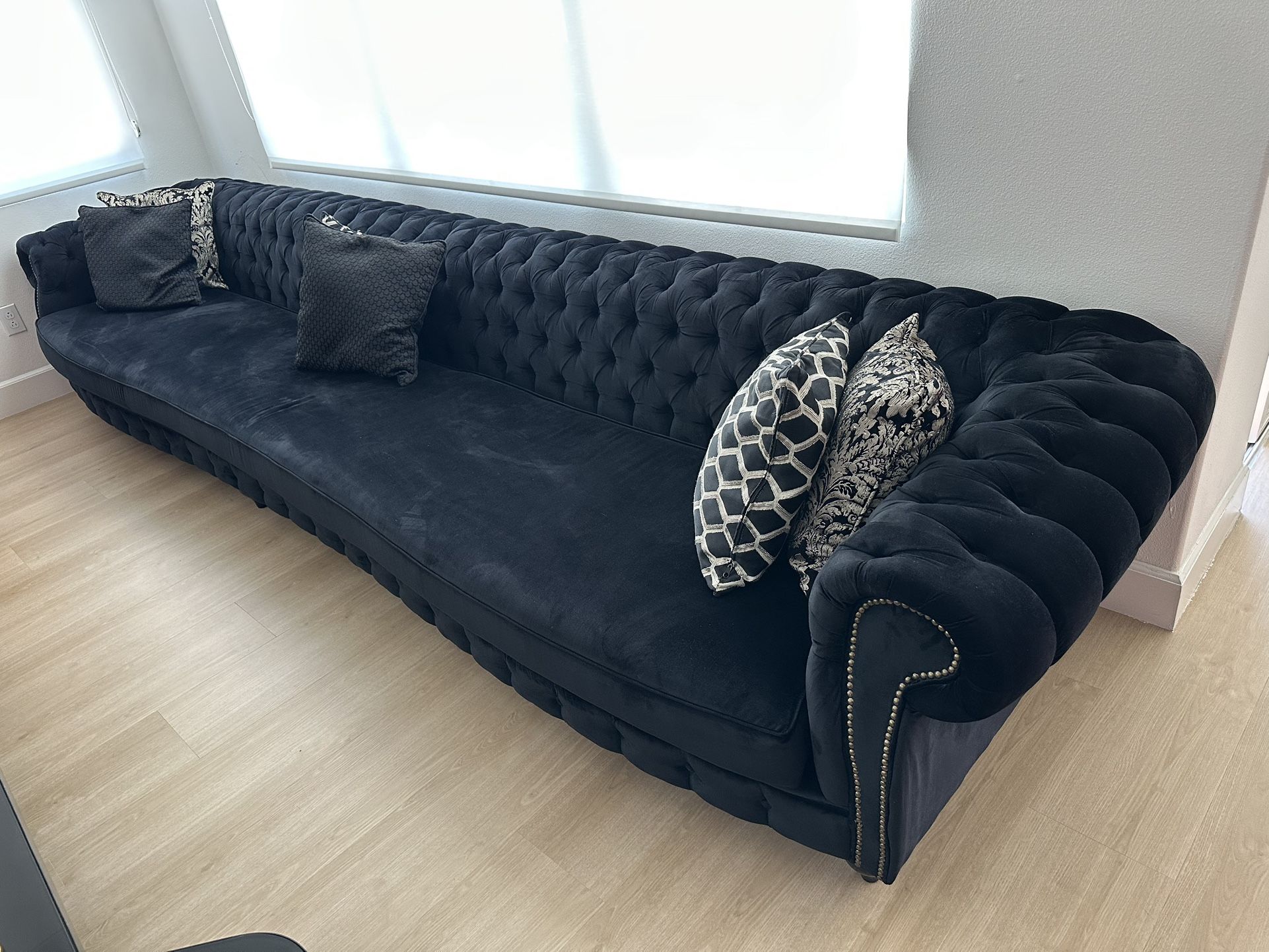 Avantgarde Italian Sofa , 13 Ft Long Amazing