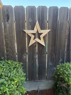 Wooden stars