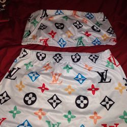 Size Large Short sets $40