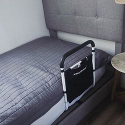 Twin Bed w/Mattress And Headboard 