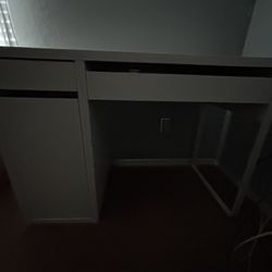 IKEA Micke Writing Desk/Table