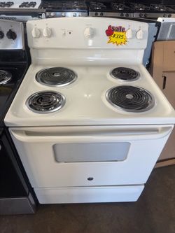 USED GE ELECTRIC STOVE