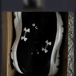 charged gemini under amours size 8 men