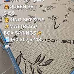 Queen bed and box spring 😴 $159