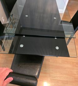 Dinning table and chairs