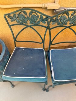 4 Vintage Patio Chairs - Rose Bud Pattern