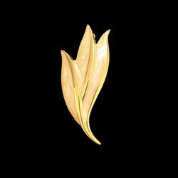 Napier Rare Vintage Triple Leaf Gold Tone Cream Enamel Elegant Accent Brooch