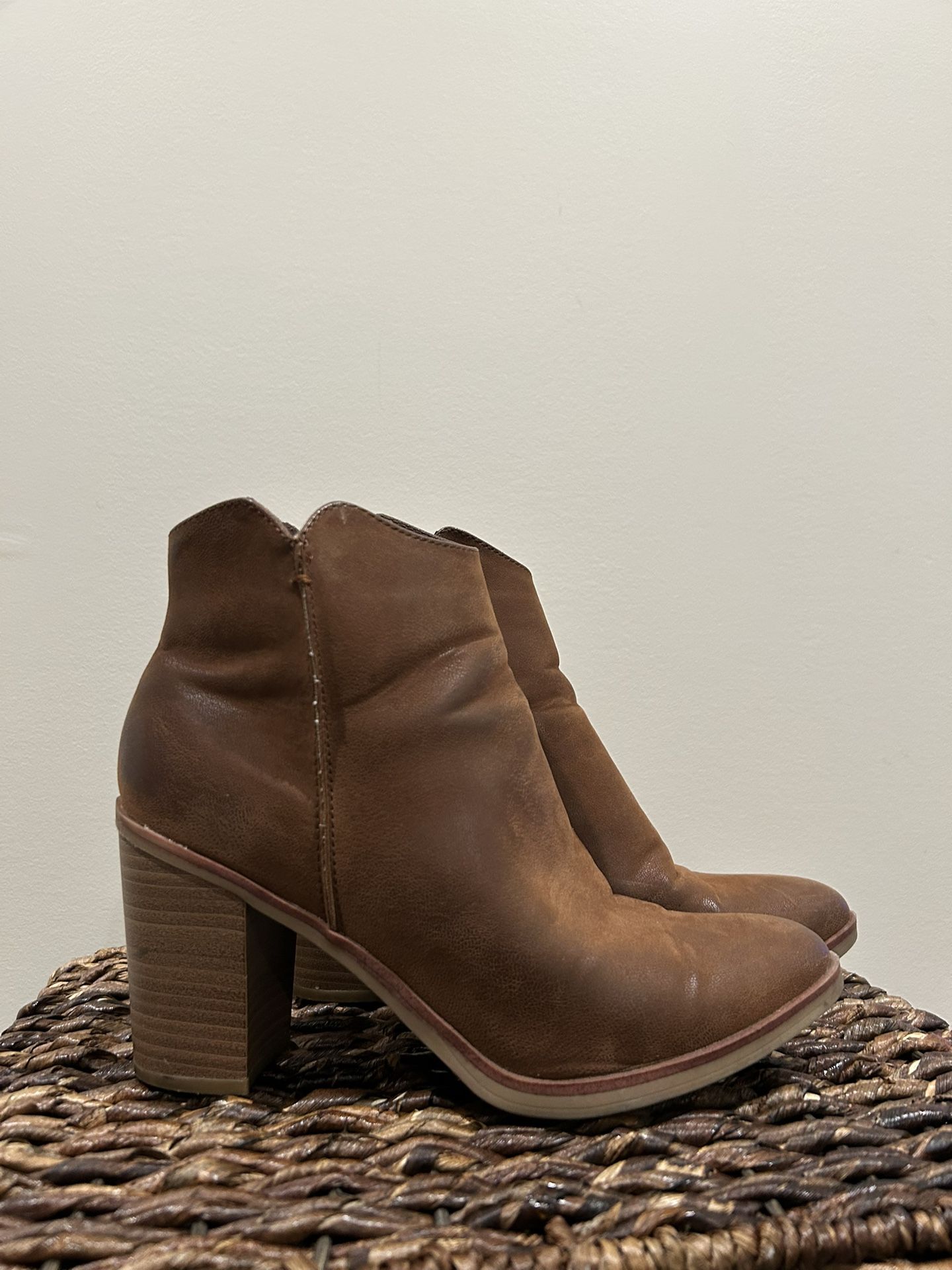 mini boots