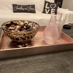 Decorations ( Tray,vases And Bow)
