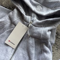 Lululemon Grey Scuba 