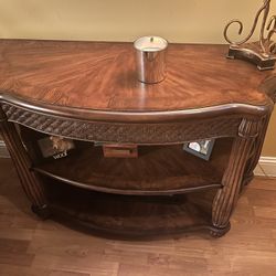 Lovely Accent Table 