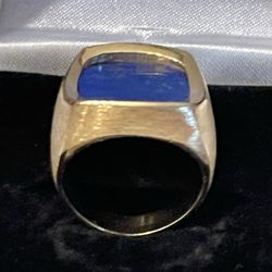 14K Yellow Gold Lapis Lazuli Mens Funky Vintage Mid Century Ring. 