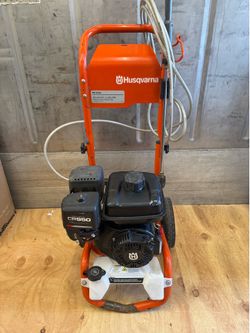 Husqvarna PW 3200 Gas Pressure Washer - 3200 PSI / 2.5 GPM