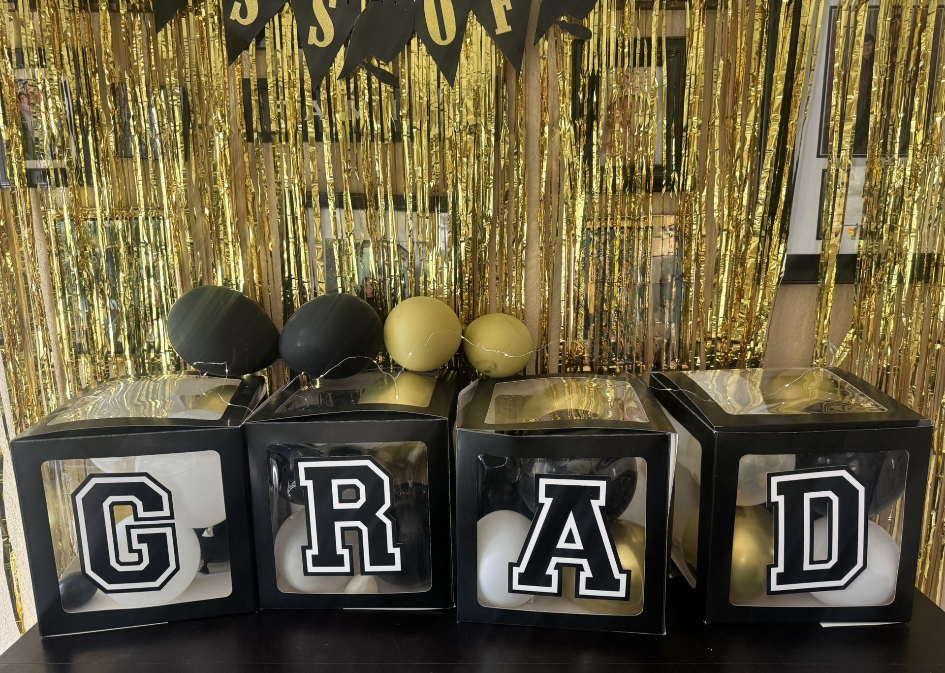 Grad Balloon Boxes