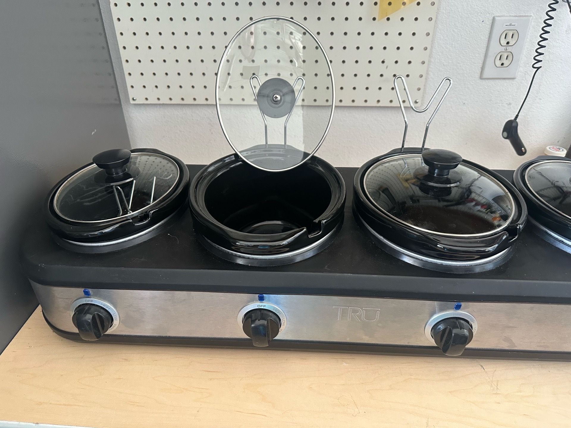 4 burner buffet- crockpot