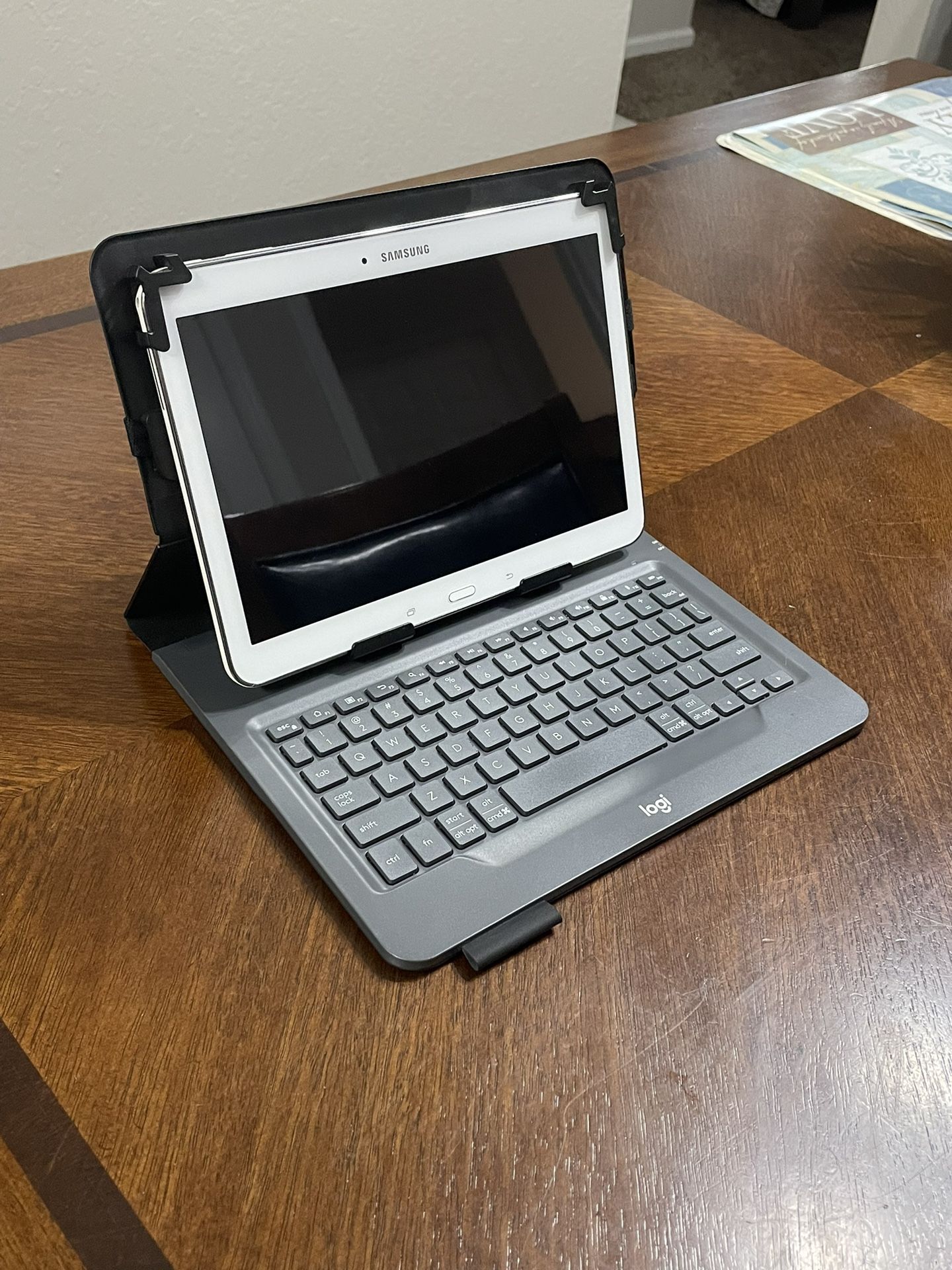 Universal Tablet Case