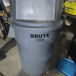 55 Gallon Trash Can 