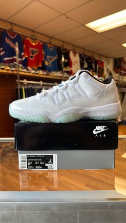 New Jordan11 low Legend Blue size 9.5