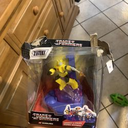Jazwares Zoteki G1 Bumblebee Transformers Figure New In Box - Box Damaged 