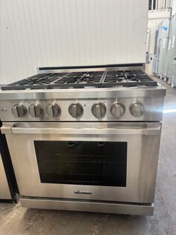 Dacor 36” Gas Range