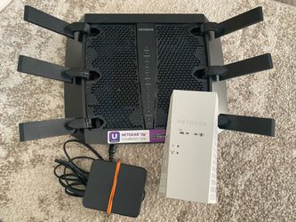 NETGEAR Nighthawk X6S Tri-Band WiFi Router + X4 WiFi Mesh Extender