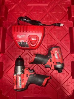 Milwaukee M12 Drill and Impact Driver Combo