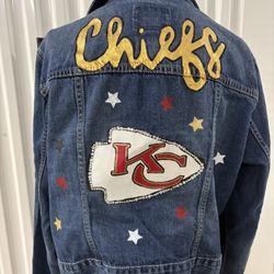 KC chiefs XL Jean jacket Football Season Coming!