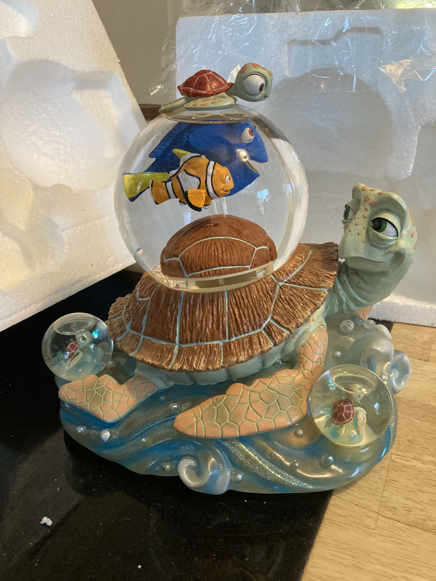 Disney Snowglobe (Finding Nemo)