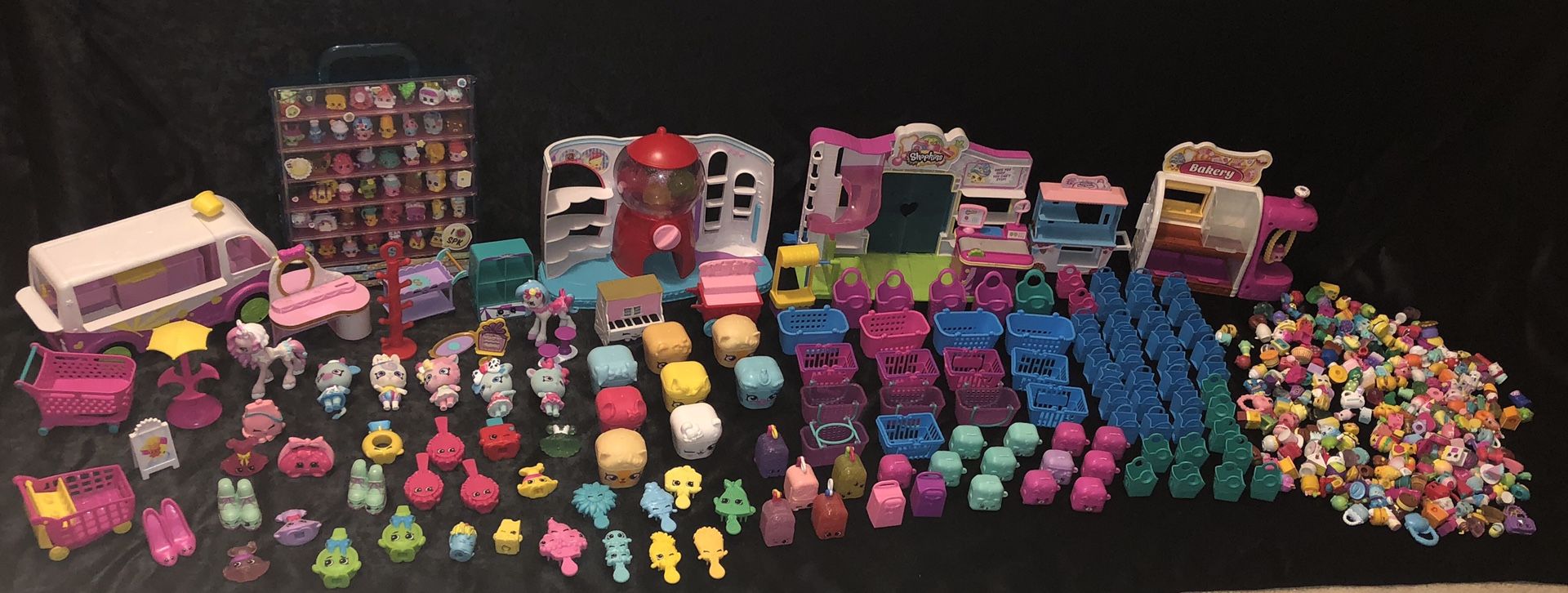 Shopkins season 1,2&3 with play sets