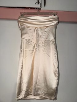 cream strapless satin dress with corset style top #glamour #party #eveningwear size small