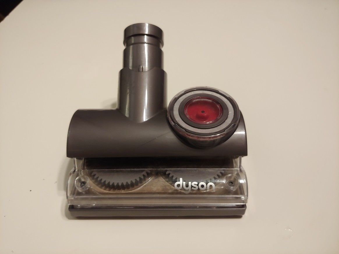 Dyson vacuum attachment