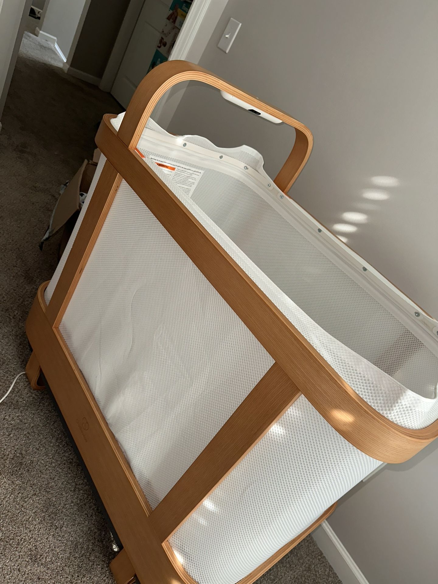 Cradlewise Smart Crib
