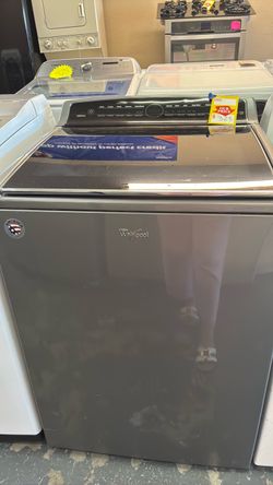 Like new Whirlpool washer top loader