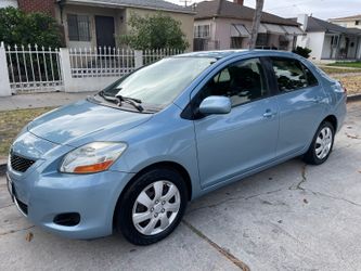 2010 TOYOTA YARIS