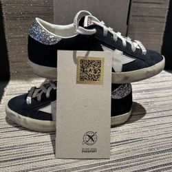 Women’s Gold Goose New Navy Blue Suede Sneaker. Size 35 (5). 