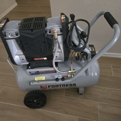 Fortress 10 Gallon Compressor